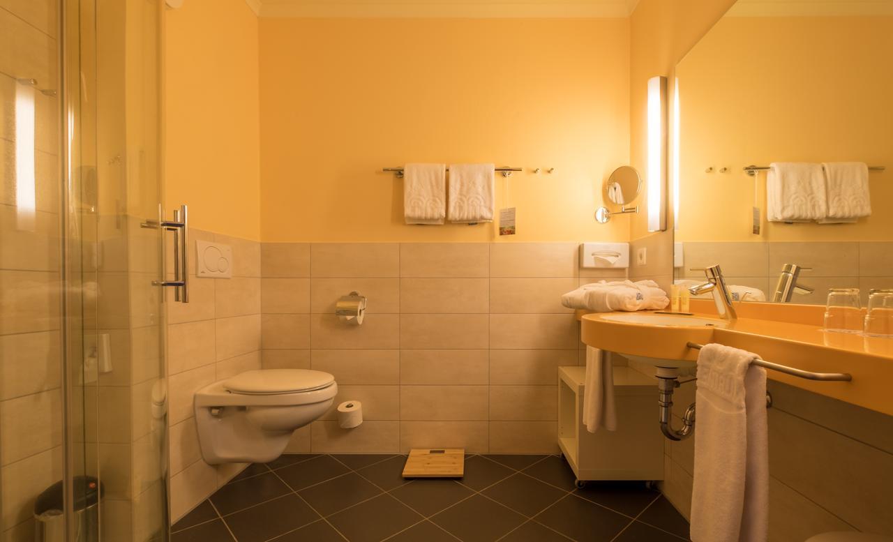 Kurzentrum Waren Waren  Extérieur photo